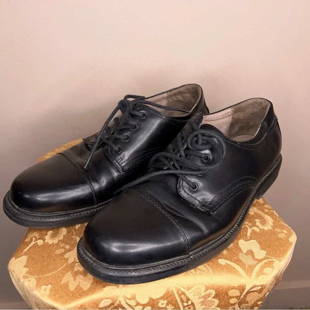 Size 10.5 Merona Mens Black Dress Shoes Classic Faux Leather Vegan Academia